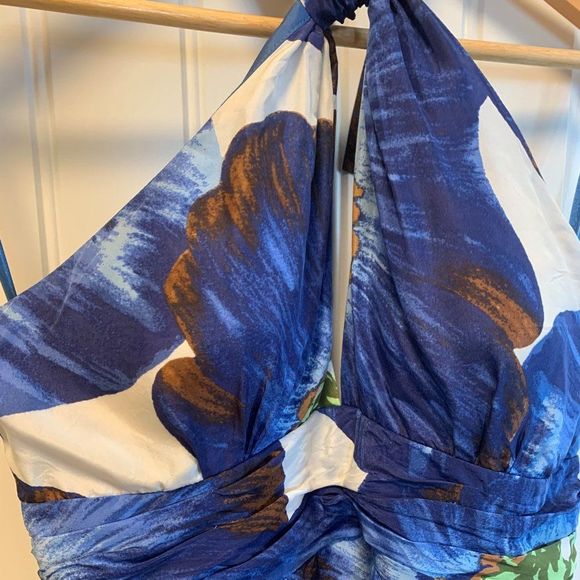 BCBG Paris 100% silk dress, sz 12, EUC, fully lined, halter style, knee length, - Picture 5 of 10